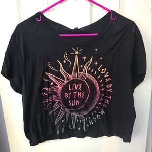 Truly Madly Live by the Sun Love by the Moon Crop Top Tshirt